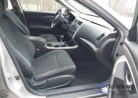 2015 Nissan Altima 2.5 from USA, damaged, VIN 1N4AL3AP8FN325067